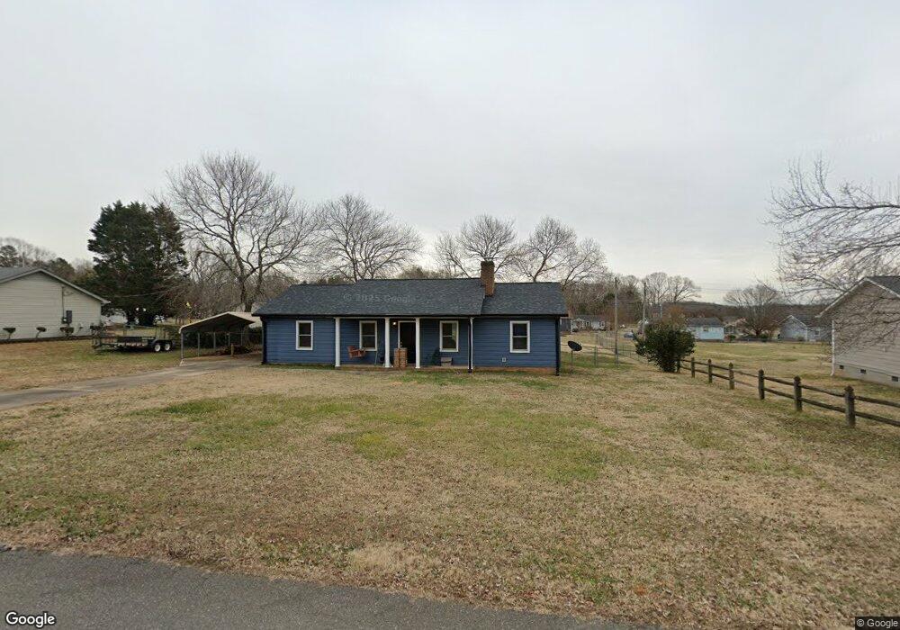 4610 Cloverwood Ln, Gastonia, NC 28052 - photo 1