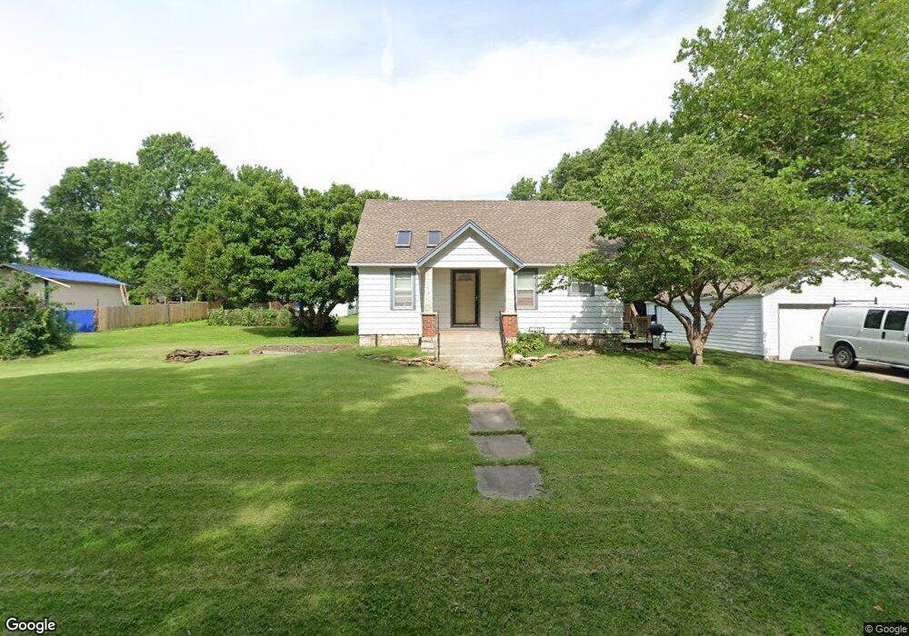 5618 Halsey St, Shawnee, KS 66216 - photo 1