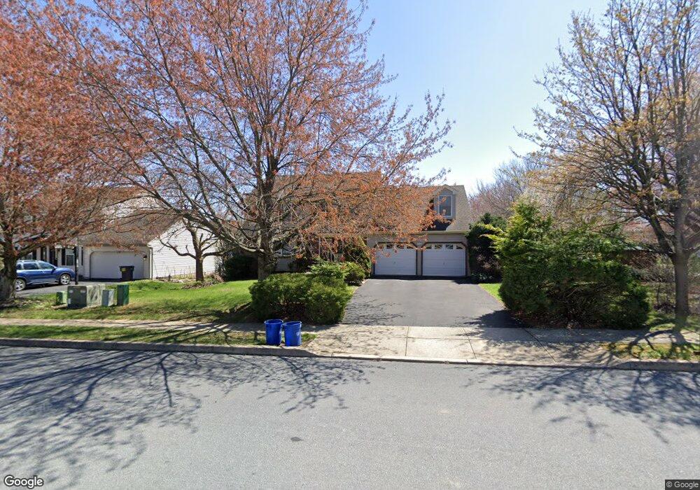 1100 Heathrow Ct, Reading, PA 19606 - photo 1
