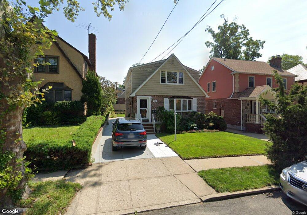 27-15 164th St unit 2 Fl, Flushing, NY 11358 - photo 1