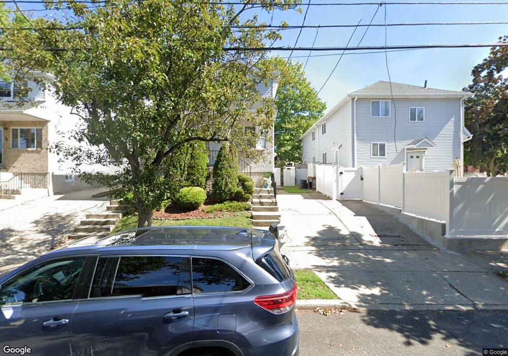 67 Mobile Ave, Staten Island, NY 10306 - photo 1