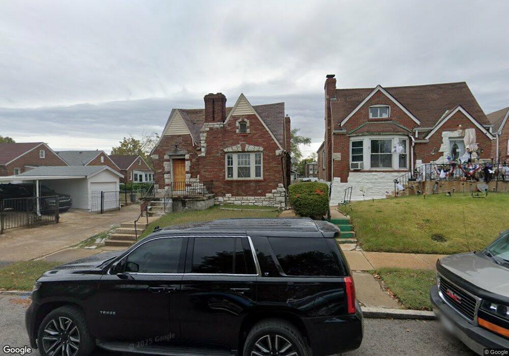 4673 Margaretta Ave, Saint Louis, MO 63115 - photo 1