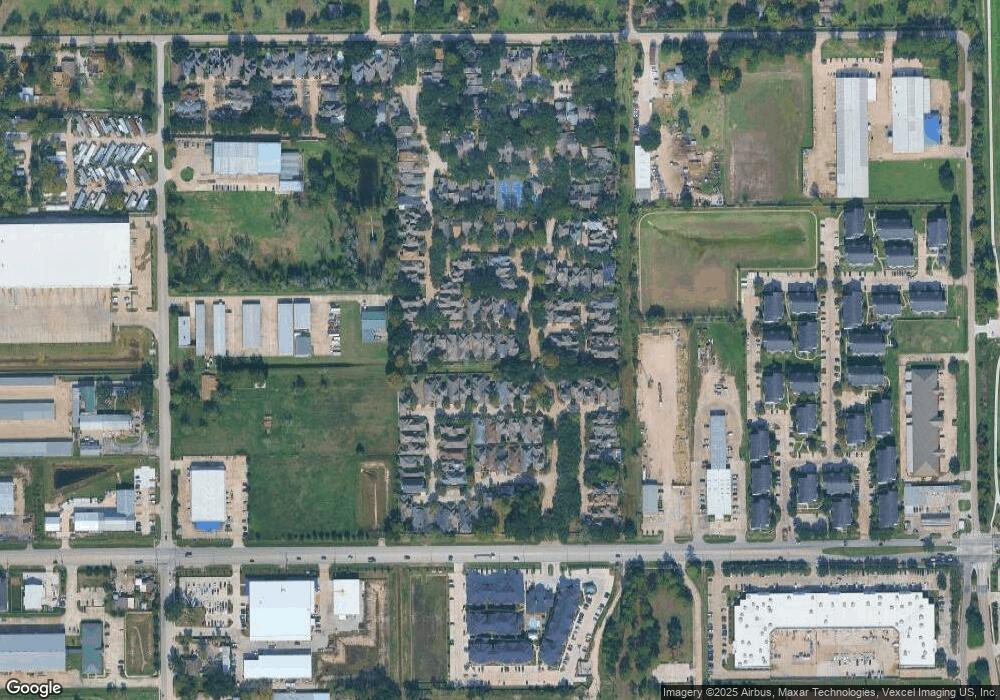 8019 Oakwood Trace, Houston, TX 77040 - photo 1