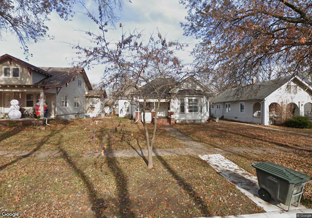 1325 Morgan Ave, Parsons, KS 67357 - photo 1