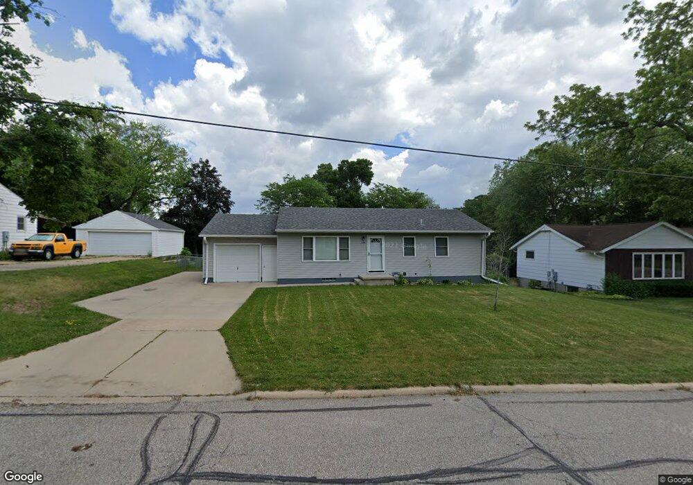 325 Francis St, Cedar Falls, IA 50613 - photo 1