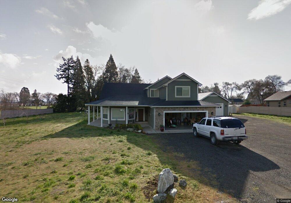 1980 Niedermeyer Dr, Central Point, OR 97502 - photo 1