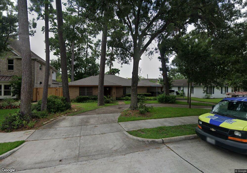 8307 Waterbury Dr, Houston, TX 77055 - photo 1