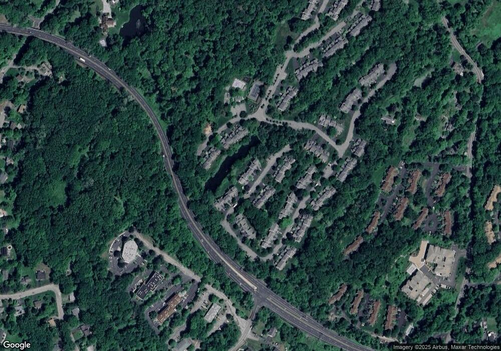 186 Horseshoe Cir, Ossining, NY 10562 - photo 1