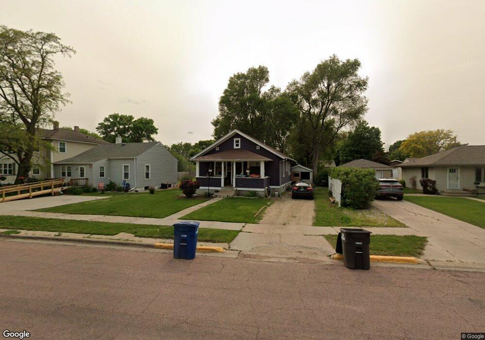 1209 W University Ave, Mitchell, SD 57301 - photo 1