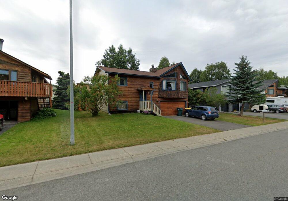 810 Hunt Cir, Anchorage, AK 99504 - photo 1