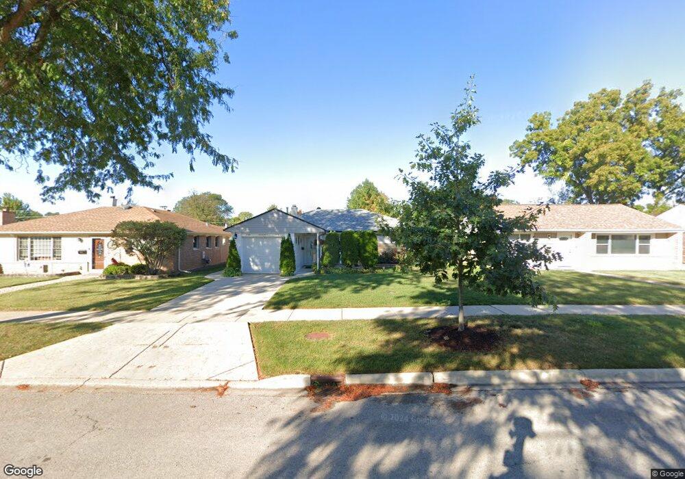 1076 W Grant Dr, Des Plaines, IL 60016 - photo 1