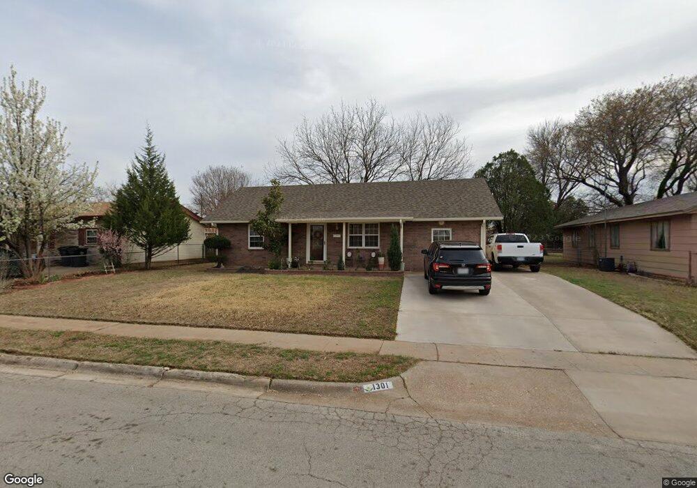 1301 Montgomery St, Wichita Falls, TX 76302 - photo 1