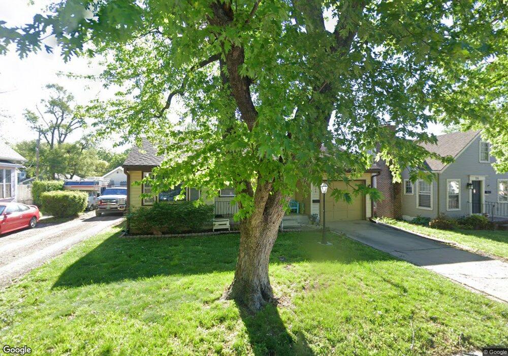 720 SW Randolph Ave, Topeka, KS 66606 - photo 1