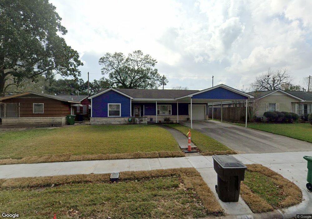 7658 Hereford St, Houston, TX 77087 - photo 1