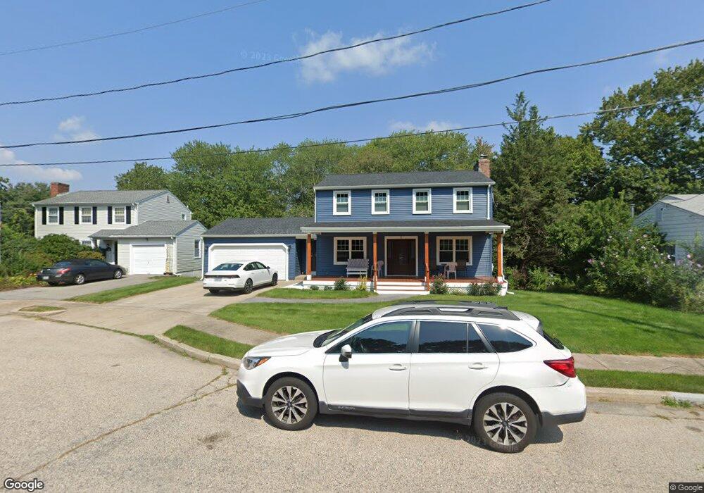 5 Barrington Ct, Riverside, RI 02915 - photo 1