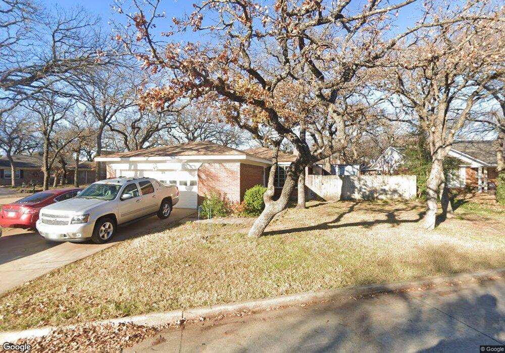 701 Queens Way, Bedford, TX 76021 - photo 1