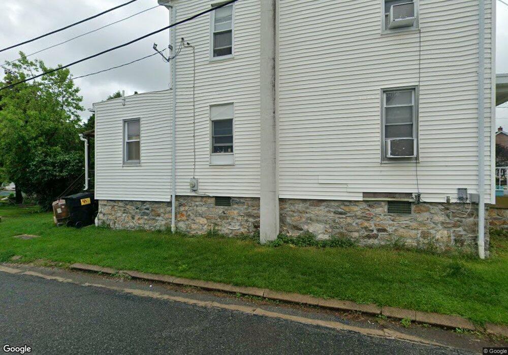 142 E Chestnut St, Bechtelsville, PA 19505 - photo 1