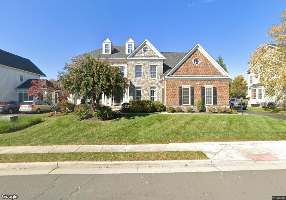 43466 Mountcastle Dr, Chantilly, VA 20152 - photo 1