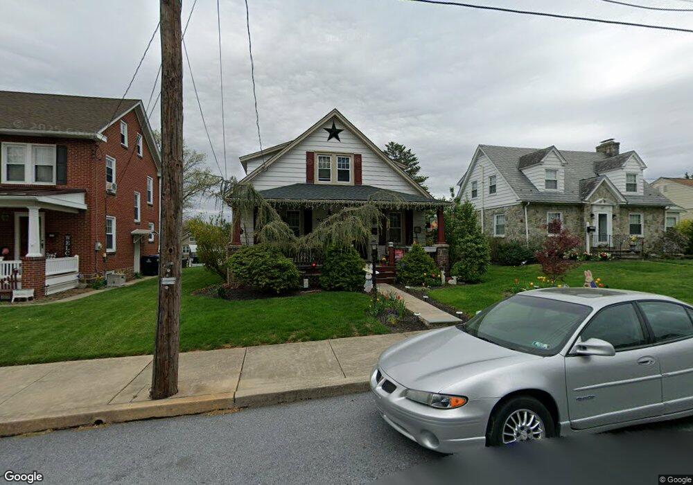 121 N Roberts Ave, New Holland, PA 17557 - photo 1