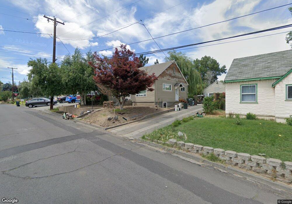 807 NW Gilliam Ave, Pendleton, OR 97801 - photo 1