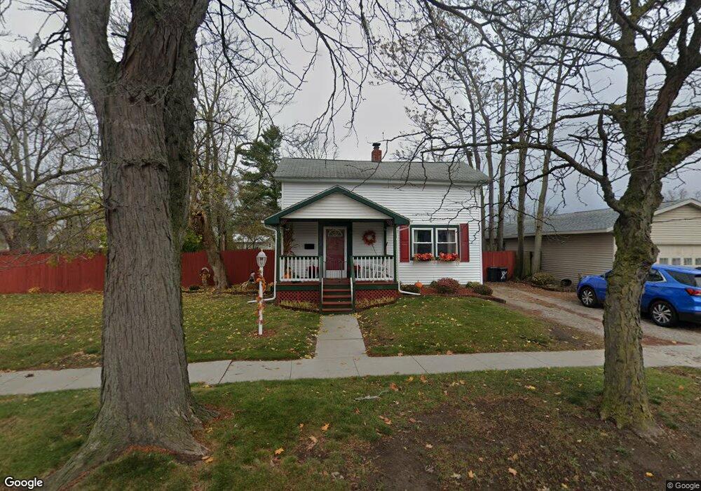 1023 Minnie St, Port Huron, MI 48060 - photo 1