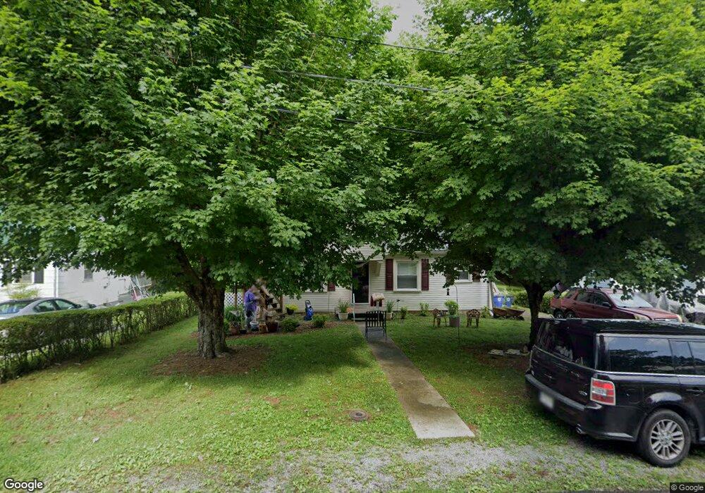 121 Carlisle Ave, Shelbyville, TN 37160 - photo 1