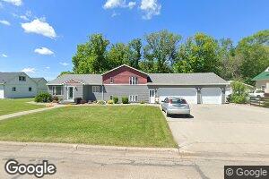 204 N 5th St, Drayton, ND 58225