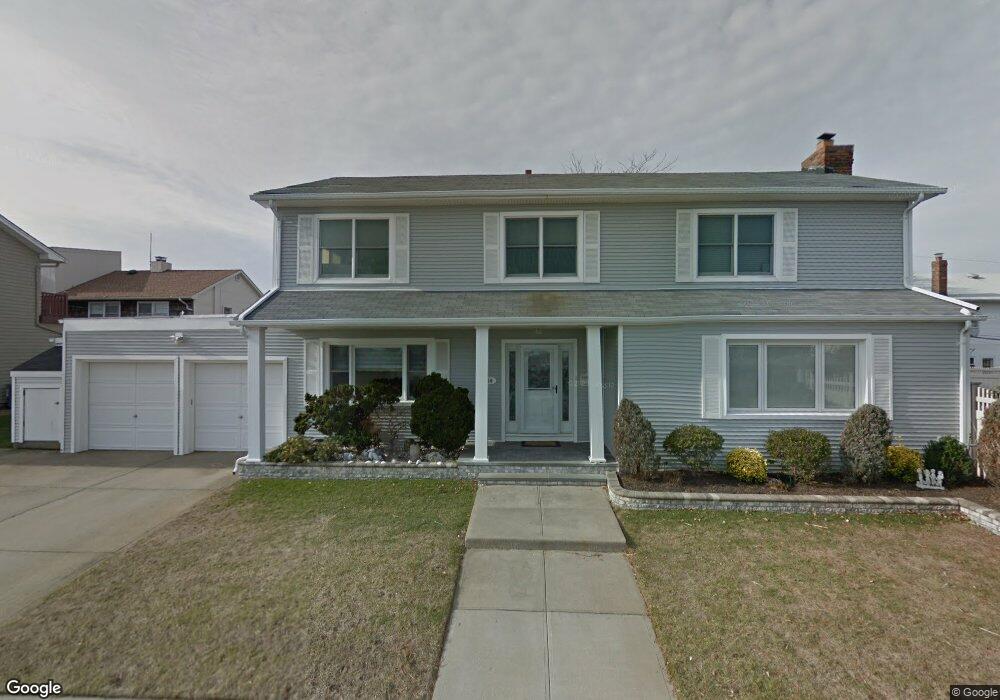 14 Prescott St, Lido Beach, NY 11561 - photo 1