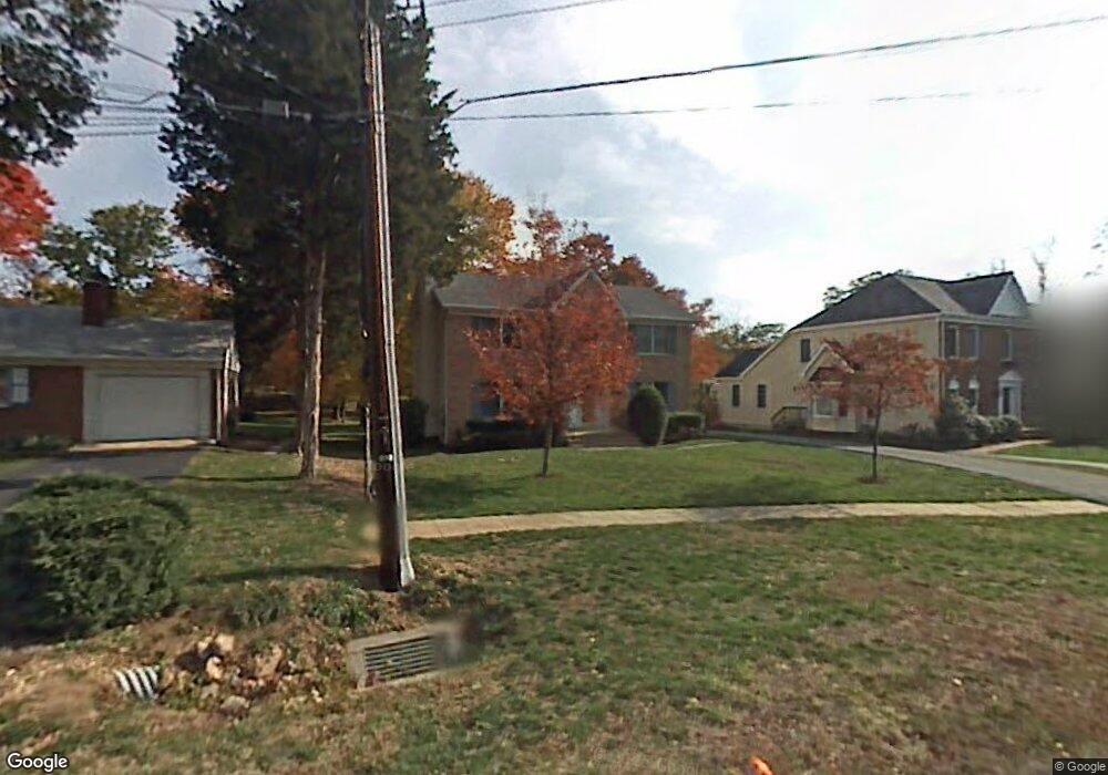 3231 Magnolia Ave, Falls Church, VA 22041 - photo 1