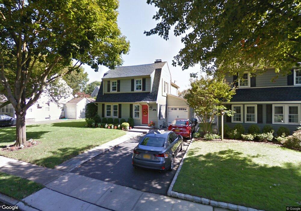 138 Argyle Rd, Garden City, NY 11530 - photo 1