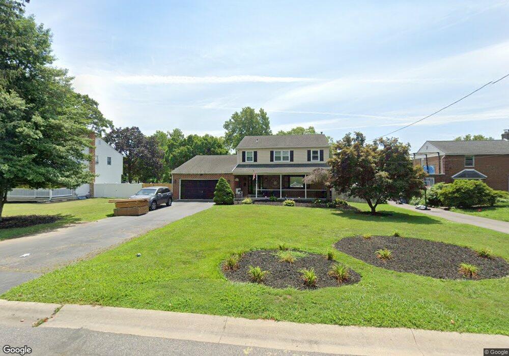 832 Green Ln, Secane, PA 19018 - photo 1