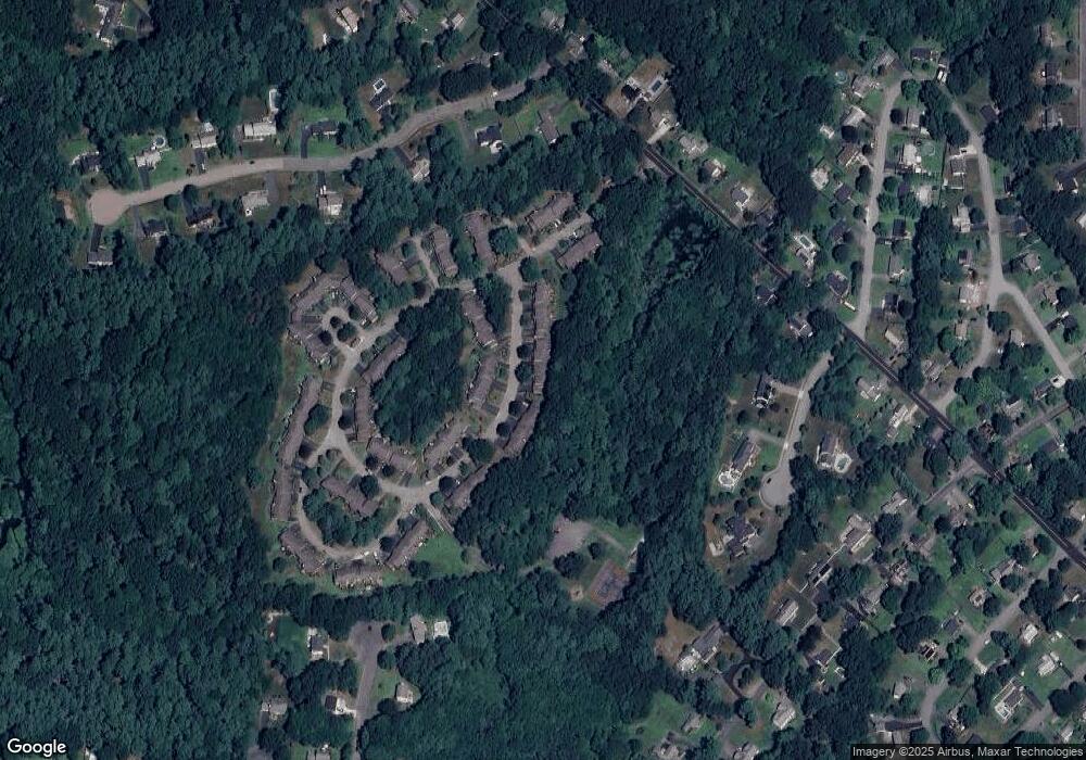 17 Hawthorne Village unit C, Franklin, MA 02038 - photo 1