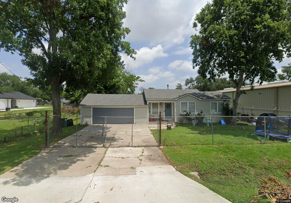 1025 Knight St, Houston, TX 77022 - photo 1