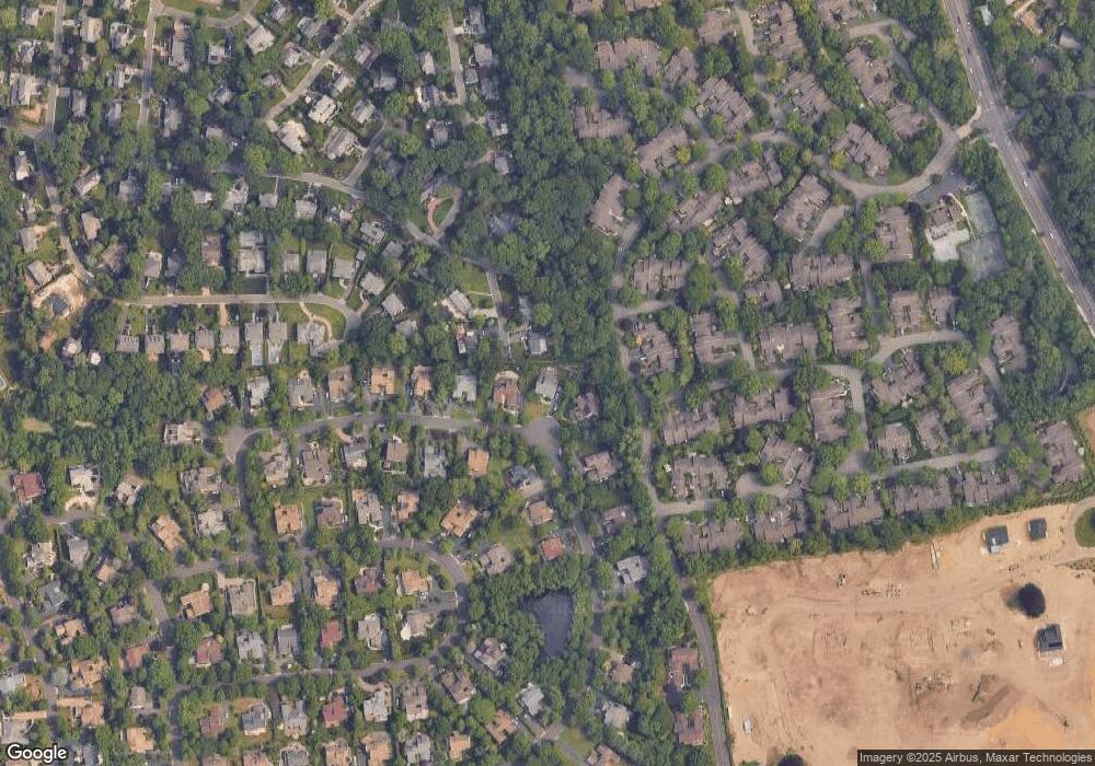 49 Bristol Dr, Manhasset, NY 11030 - photo 1