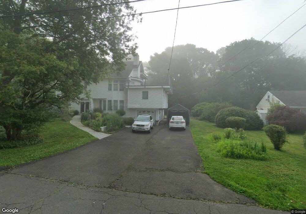 56 Kenilworth Dr E, Stamford, CT 06902 - photo 1