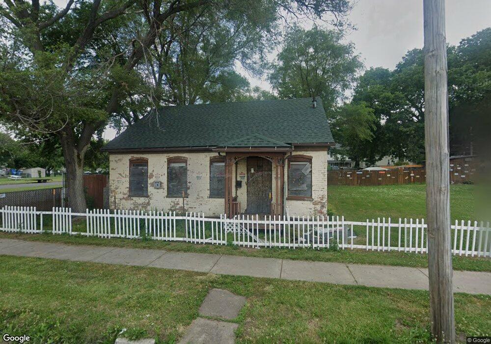 924 W 5th St, Davenport, IA 52802 - photo 1