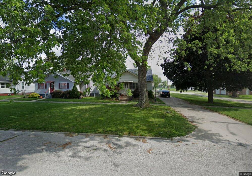 700 Prairie Ave, Mattoon, IL 61938 - photo 1