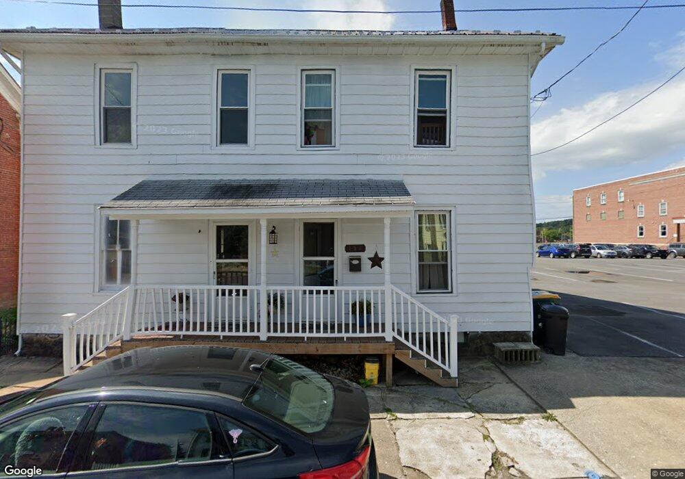 134 Lower Market St, Milton, PA 17847 - photo 1