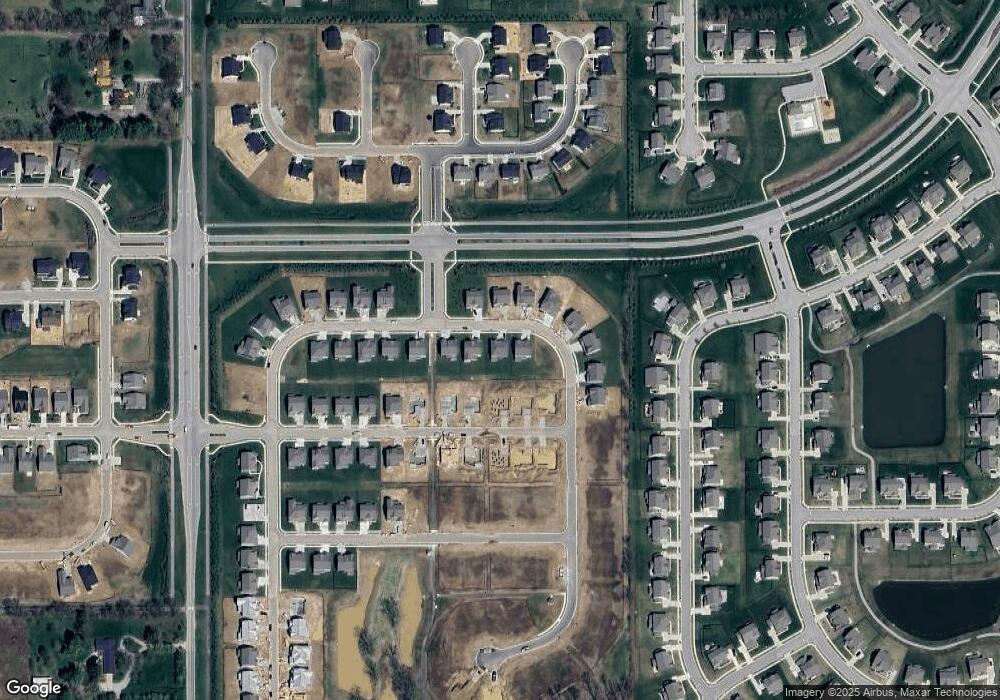 11900 Lyndale Dr, Fishers, IN 46040 - photo 1