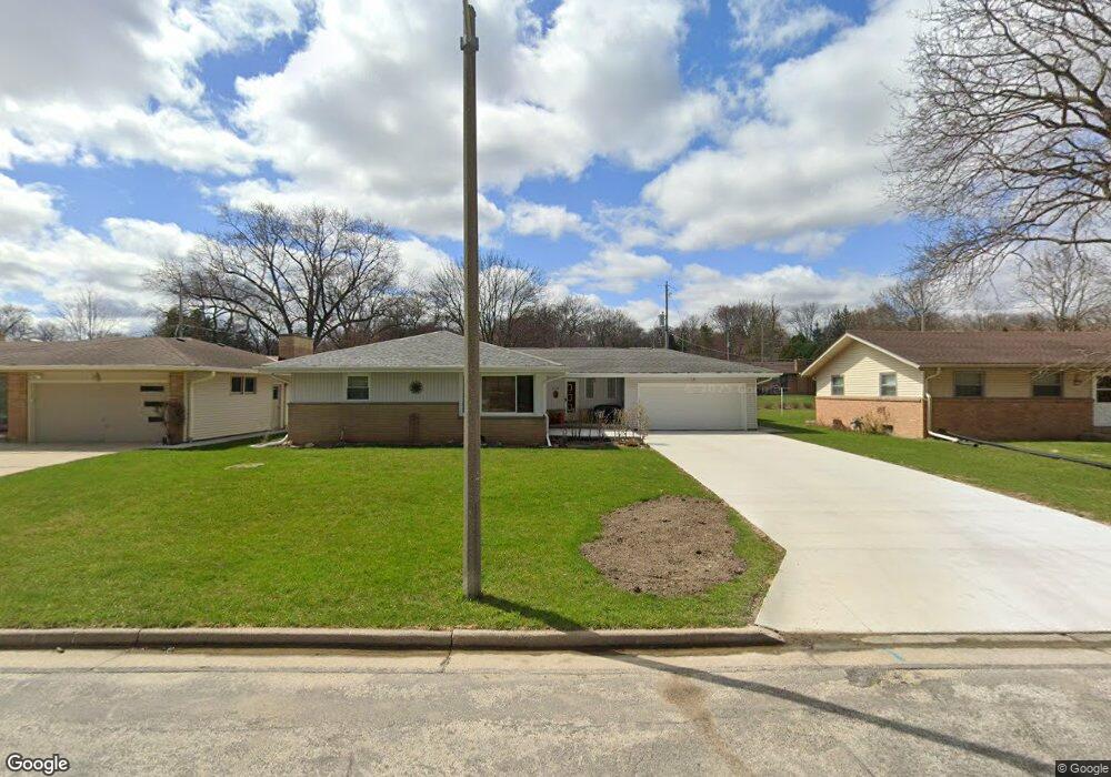 1035 N 121st St, Milwaukee, WI 53226 - photo 1