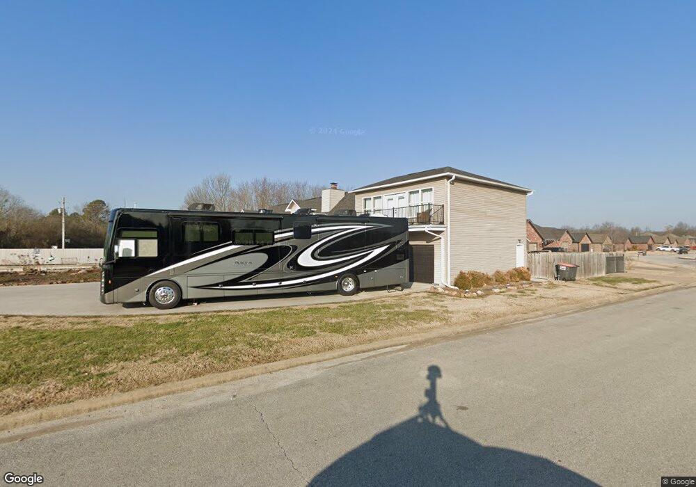 2140 Harris Dr, Fayetteville, AR 72701 - photo 1