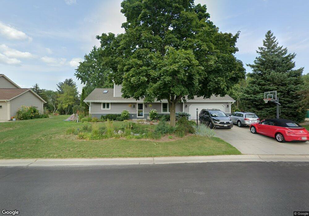 W157N10460 Fieldstone Pass, Germantown, WI 53022 - photo 1