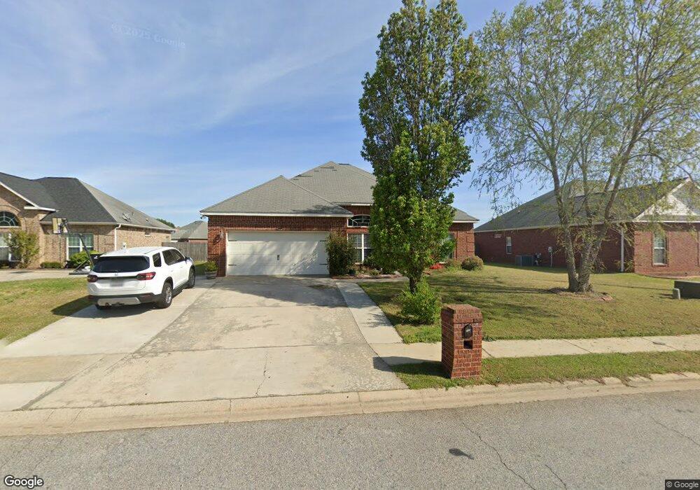 107 Downshire Way unit 18, Warner Robins, GA 31088 - photo 1