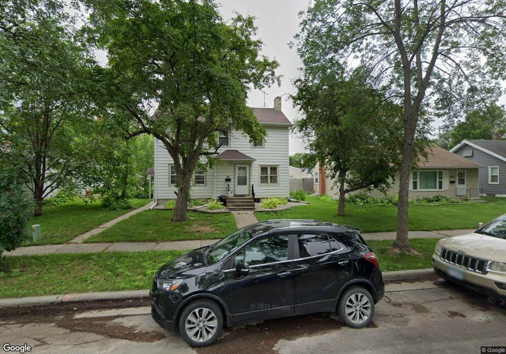 1413 12th St N, Fargo, ND 58102 - photo 1