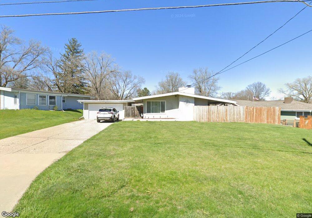 4609 Wakonda Pkwy, Des Moines, IA 50315 - photo 1