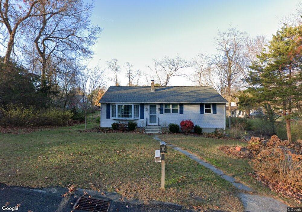 26 Beverly Rd, Niantic, CT 06357 - photo 1