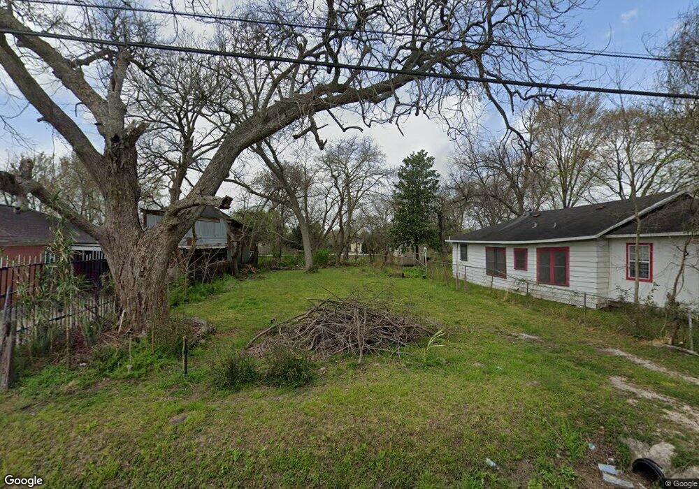 3401 Wayne St, Houston, TX 77026 - photo 1