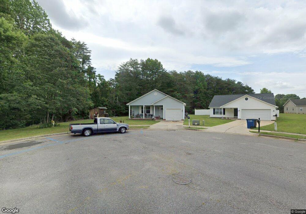 208 Corinthian Dr, Statesville, NC 28677 - photo 1