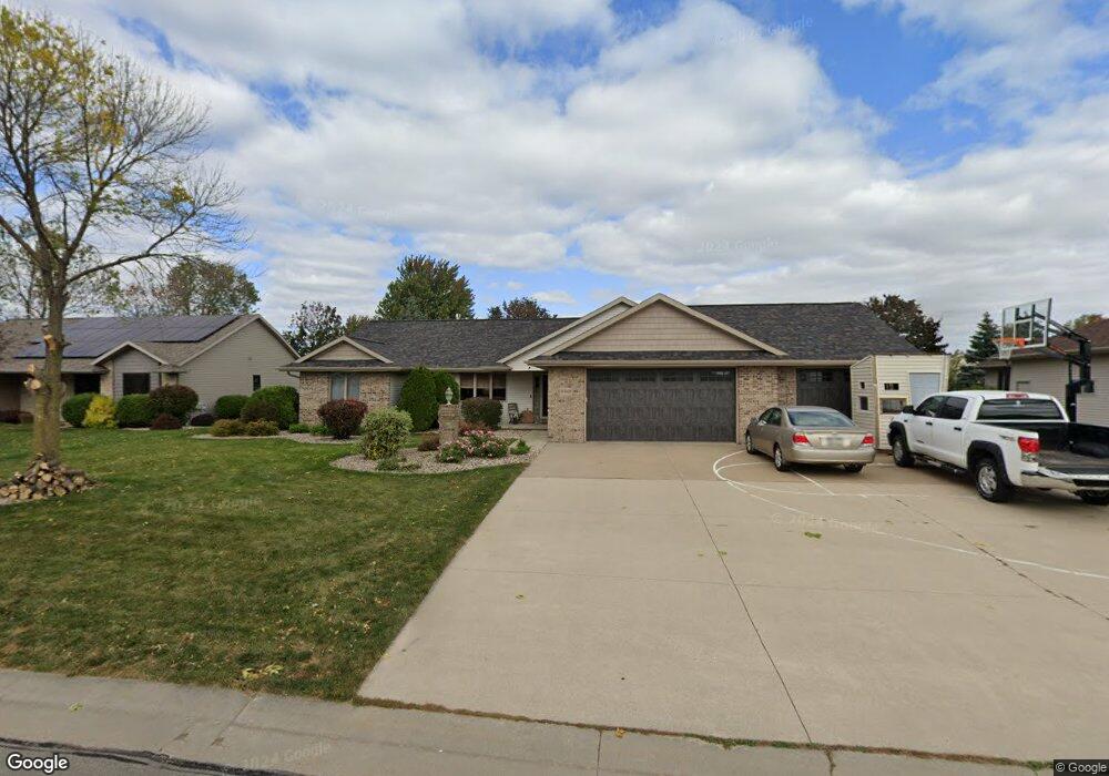 W5936 Daffodil Dr, Appleton, WI 54915 - photo 1