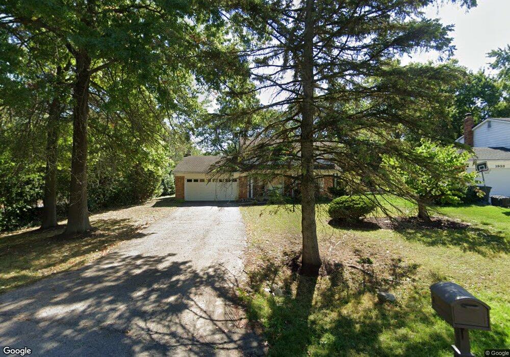 1915 Devonshire Rd, Bloomfield Hills, MI 48302 - photo 1